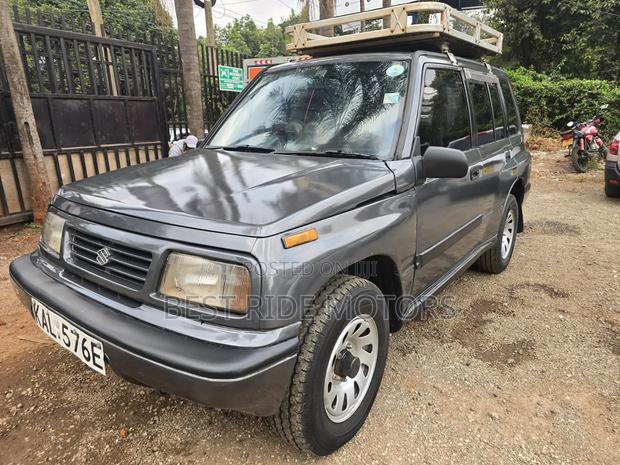 Suzuki Escudo 1995 Gray