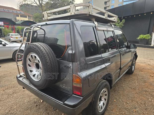Suzuki Escudo 1995 Gray