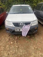 Nissan Pick-Up 2013 White for sale