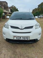 Toyota IST 2011 White for sale