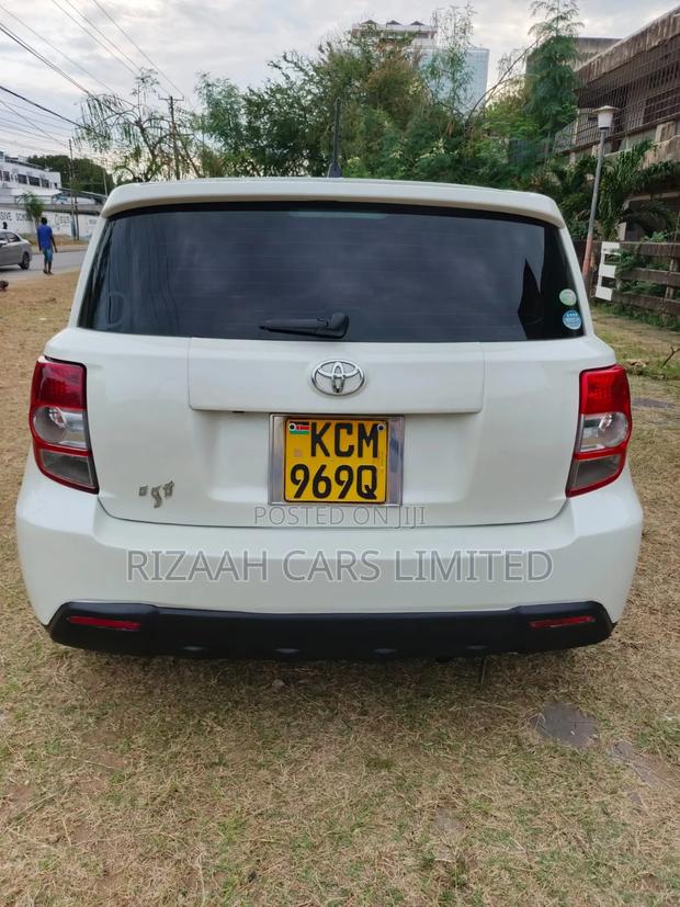 Toyota IST 2011 White