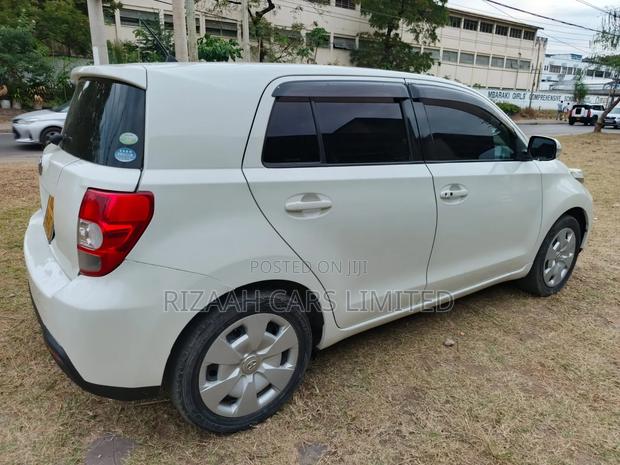 Toyota IST 2011 White