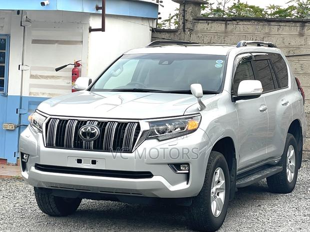 Toyota Land Cruiser Prado 2.7 2019 Silver