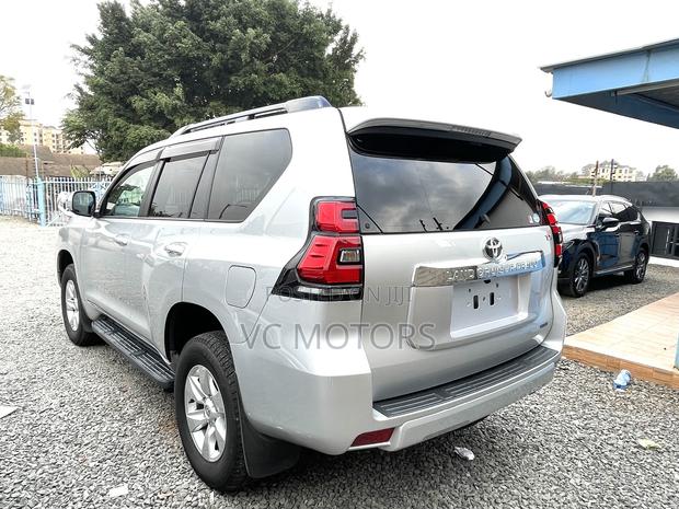 Toyota Land Cruiser Prado 2.7 2019 Silver