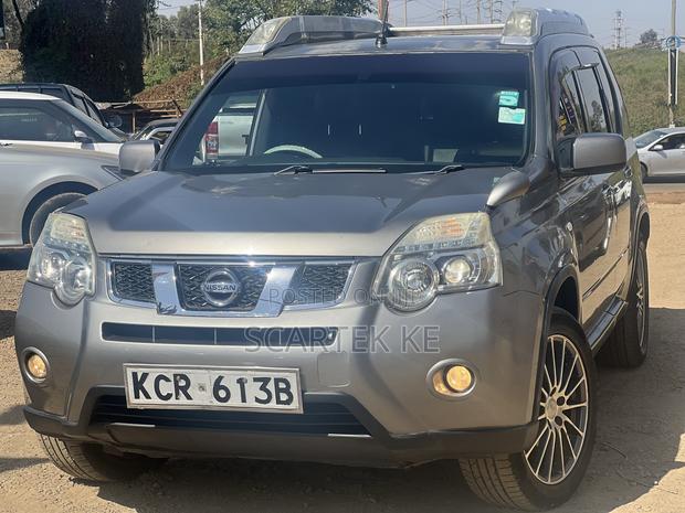 Nissan X-Trail 2011 Silver