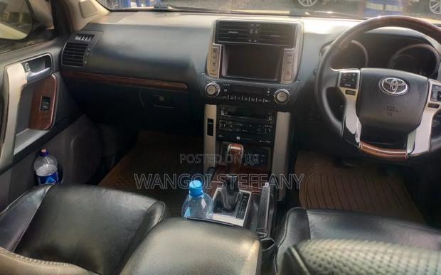 Toyota Land Cruiser Prado 2010 White