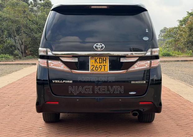 Toyota Vellfire 2014 Black