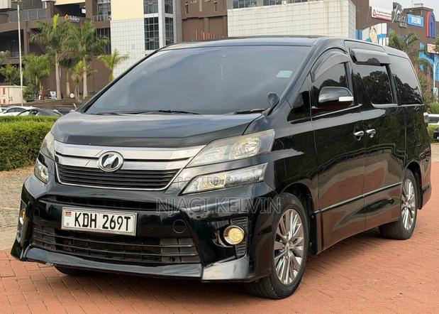 Toyota Vellfire 2014 Black