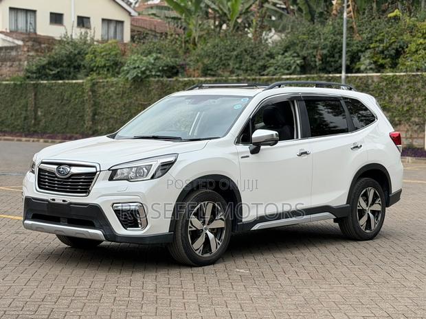 Subaru Forester 2019 White