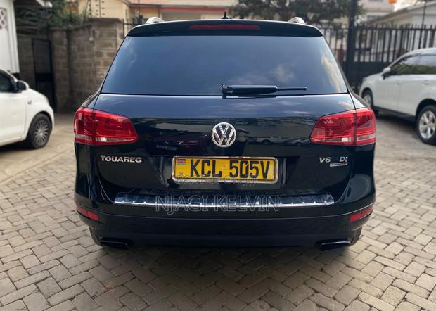 Volkswagen Touareg 2013 Black
