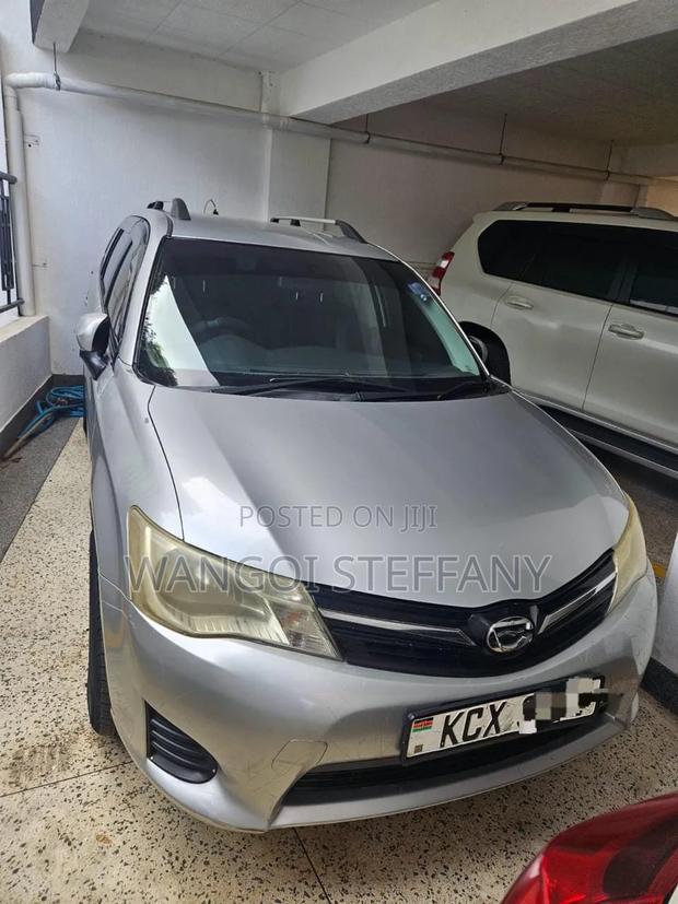 Toyota Corolla Fielder 2012 Silver