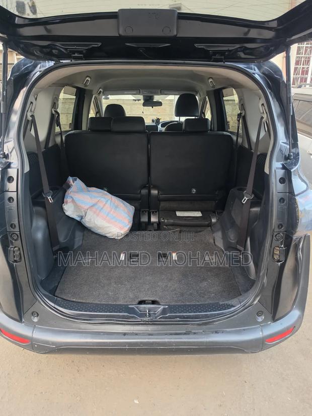 Toyota Sienta 2017 Black