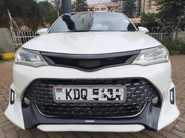 Toyota Corolla Fielder 2017 White