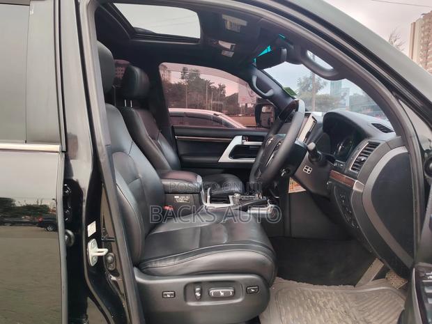 Toyota Land Cruiser 4.6 V8 ZX 2015 Black