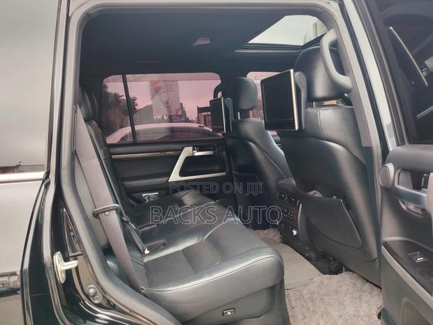 Toyota Land Cruiser 4.6 V8 ZX 2015 Black