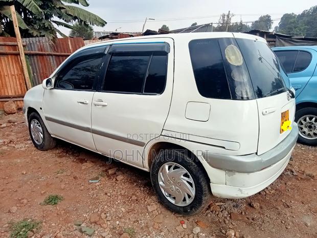 Toyota Raum 1999 White