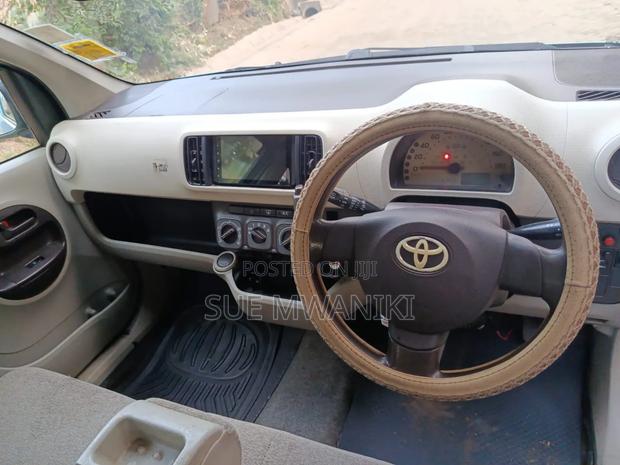 Toyota Passo 2012 Blue