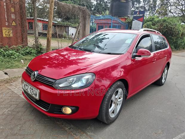 Volkswagen Golf 2013 Red