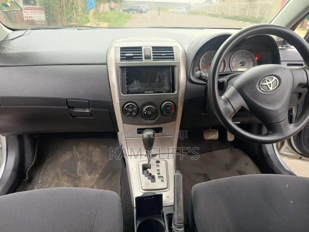 Toyota Corolla Fielder 2009 Silver