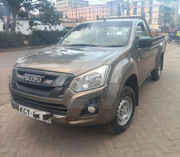 Isuzu D-MAX 2021 Ivory