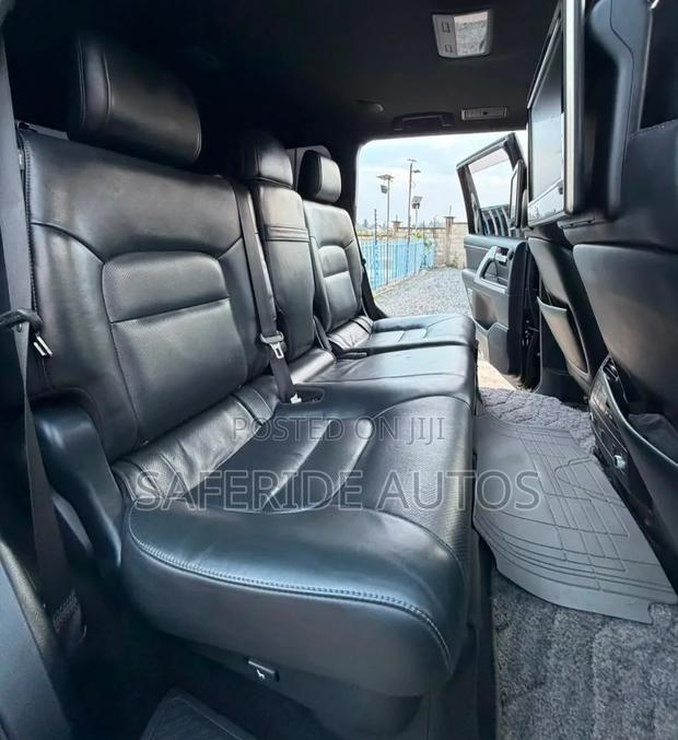 Toyota Land Cruiser 2015 Black