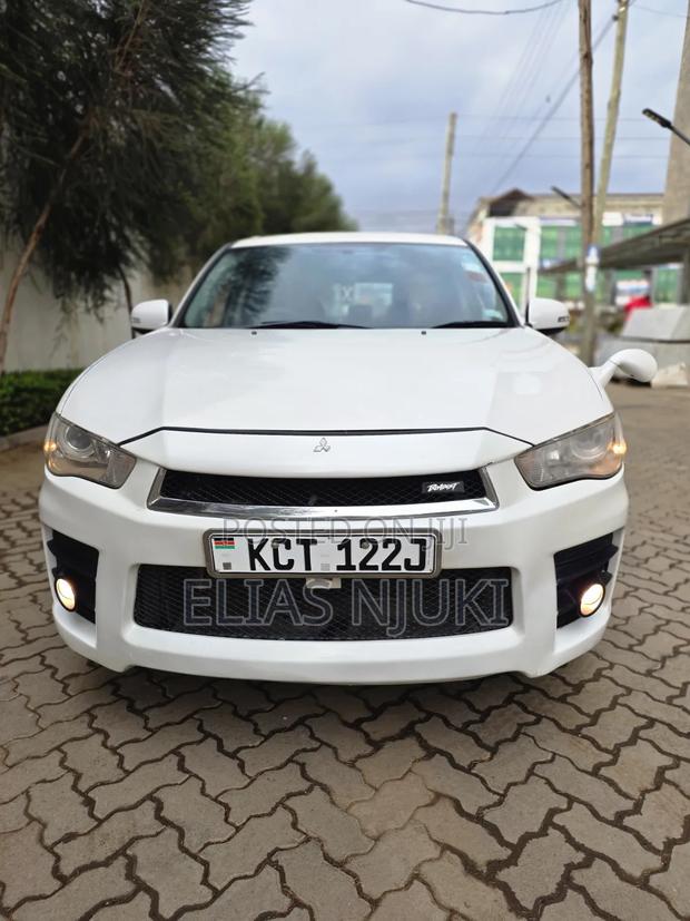Mitsubishi Outlander 2012 Pearl