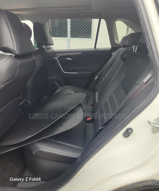 Toyota RAV4 2020 White