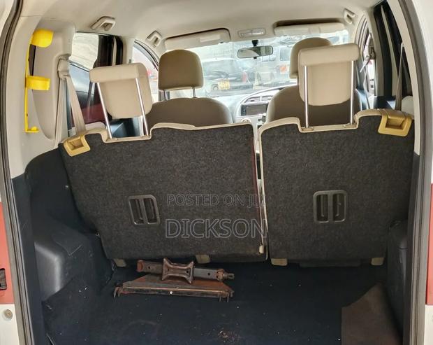 Toyota Ractis 2009 White