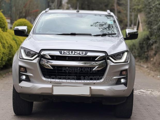 Isuzu D-MAX 2022 Silver