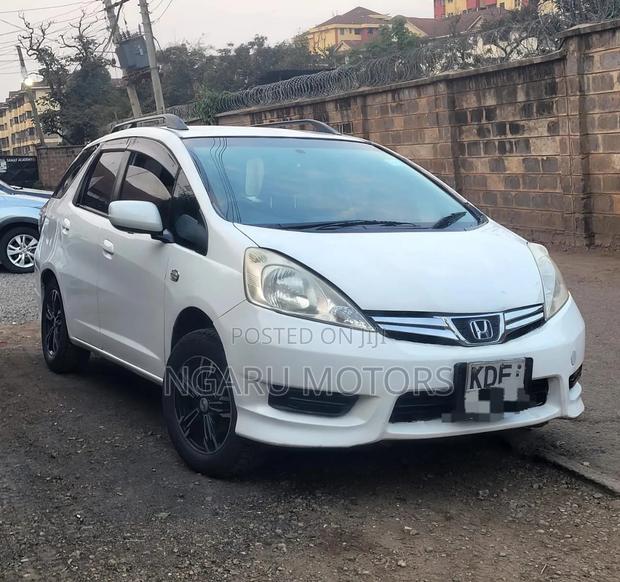 Honda Shuttle 2015 White