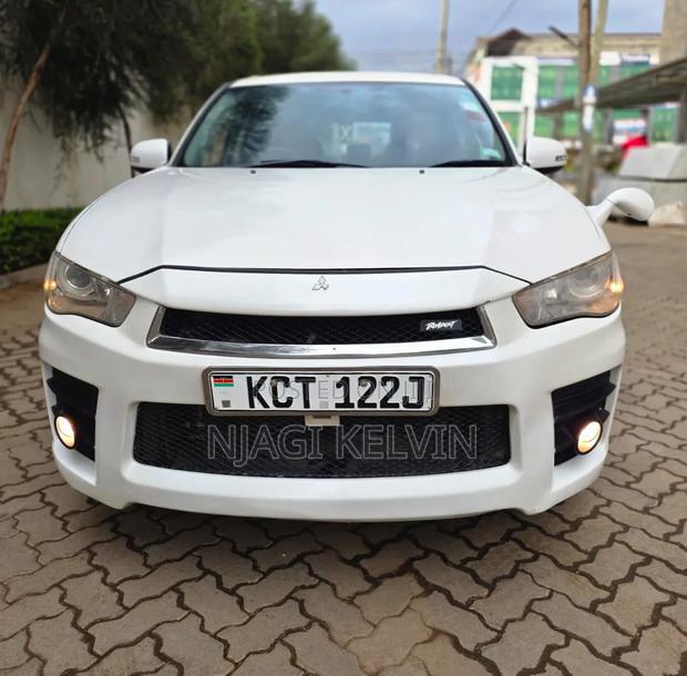 Mitsubishi Outlander 2012 Pearl