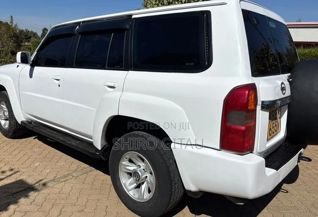 Nissan Patrol 2008 White