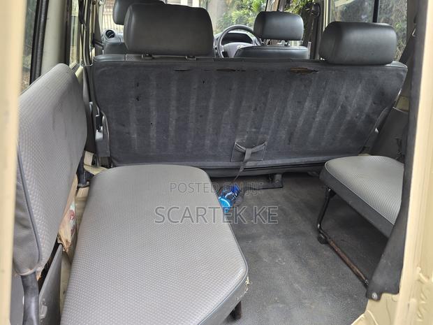 Toyota Land Cruiser 2010 Gold