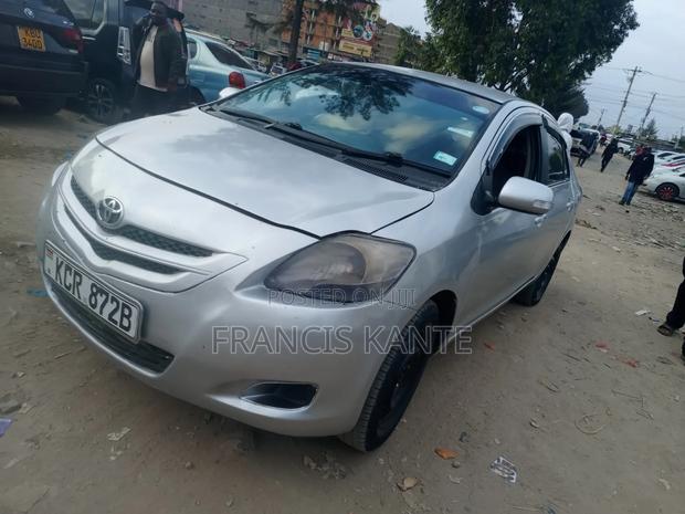 Toyota Belta 2012 Silver