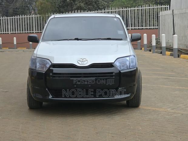 Toyota Succeed 2015 Silver