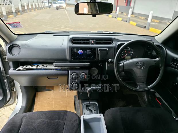 Toyota Succeed 2015 Silver