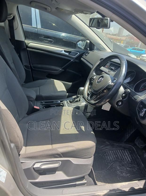 Volkswagen Golf 2014 Silver