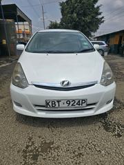 Toyota Wish 2005 White for sale