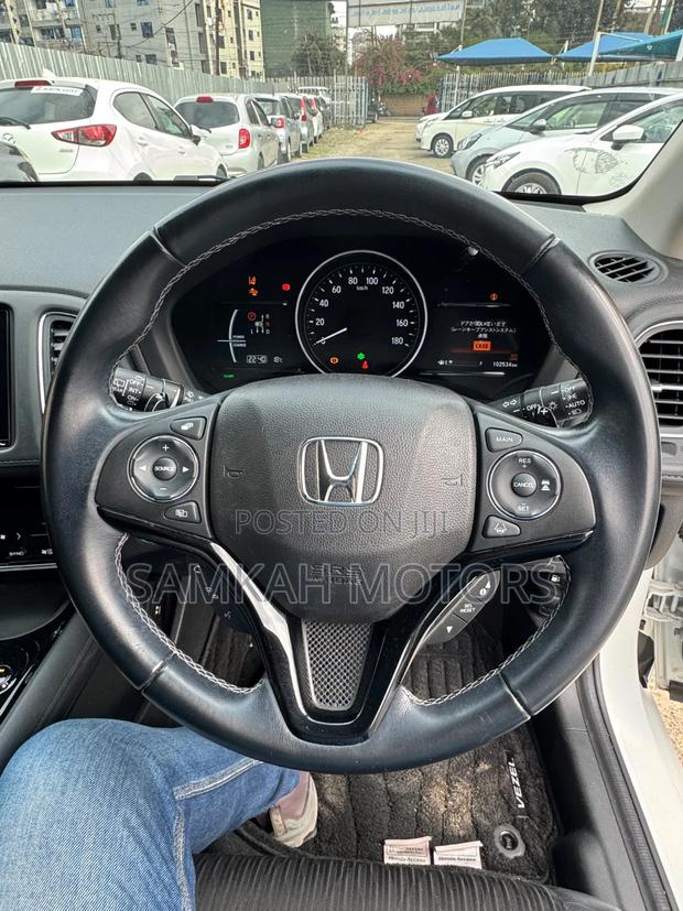 Honda Vezel 2020 White