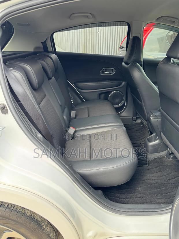 Honda Vezel 2020 White
