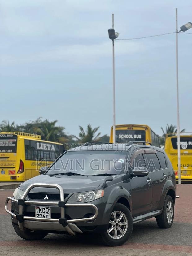 Mitsubishi Outlander 2012 Gray
