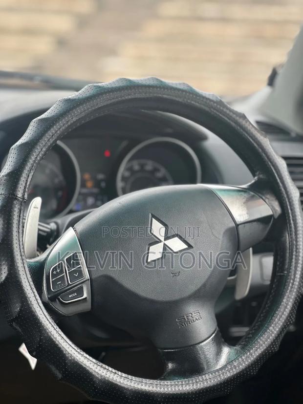 Mitsubishi Outlander 2012 Gray