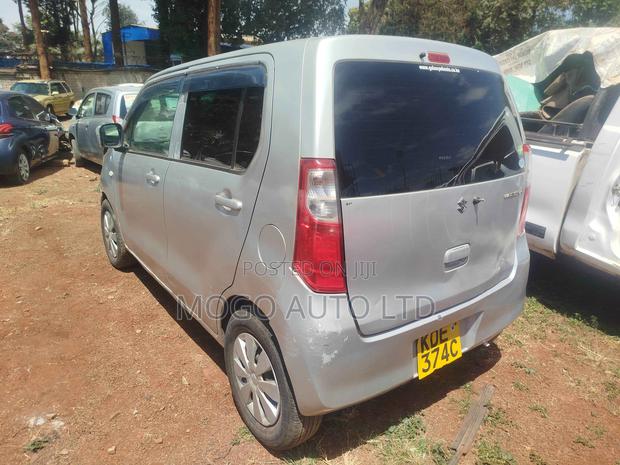 Suzuki Wagon R 2014 Silver