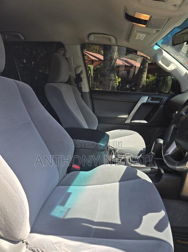 Toyota Land Cruiser Prado 2.7 i 2012 Pearl