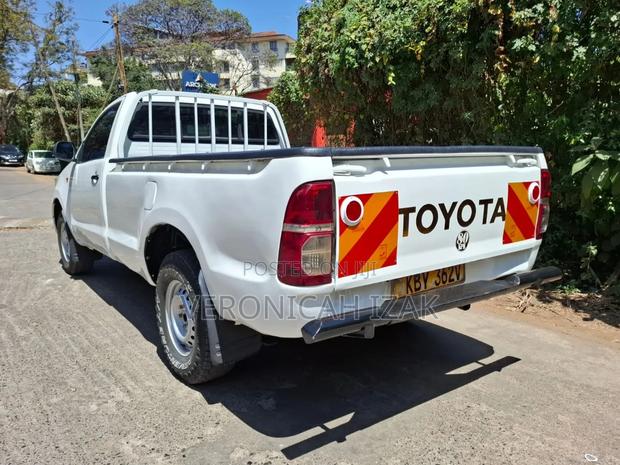 Toyota Hilux 2014