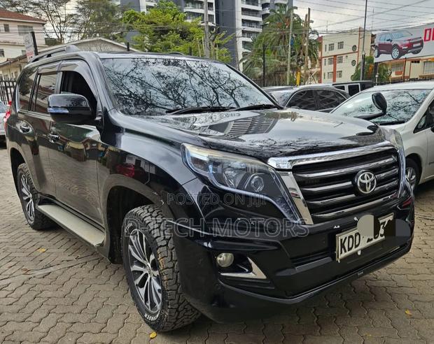 Toyota Land Cruiser Prado 2014 Black