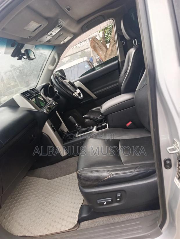 Toyota Land Cruiser Prado 2012 Silver