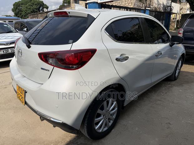 Mazda Demio 2019 Gray