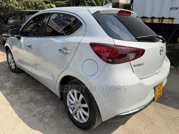 Mazda Demio 2019 Gray