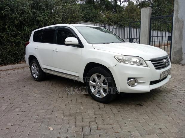 Toyota Vanguard 2009 Off white